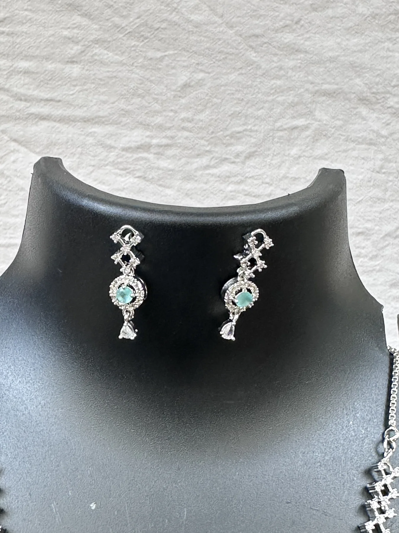 Simple and elegant diamond with round stone(light blue) image 3