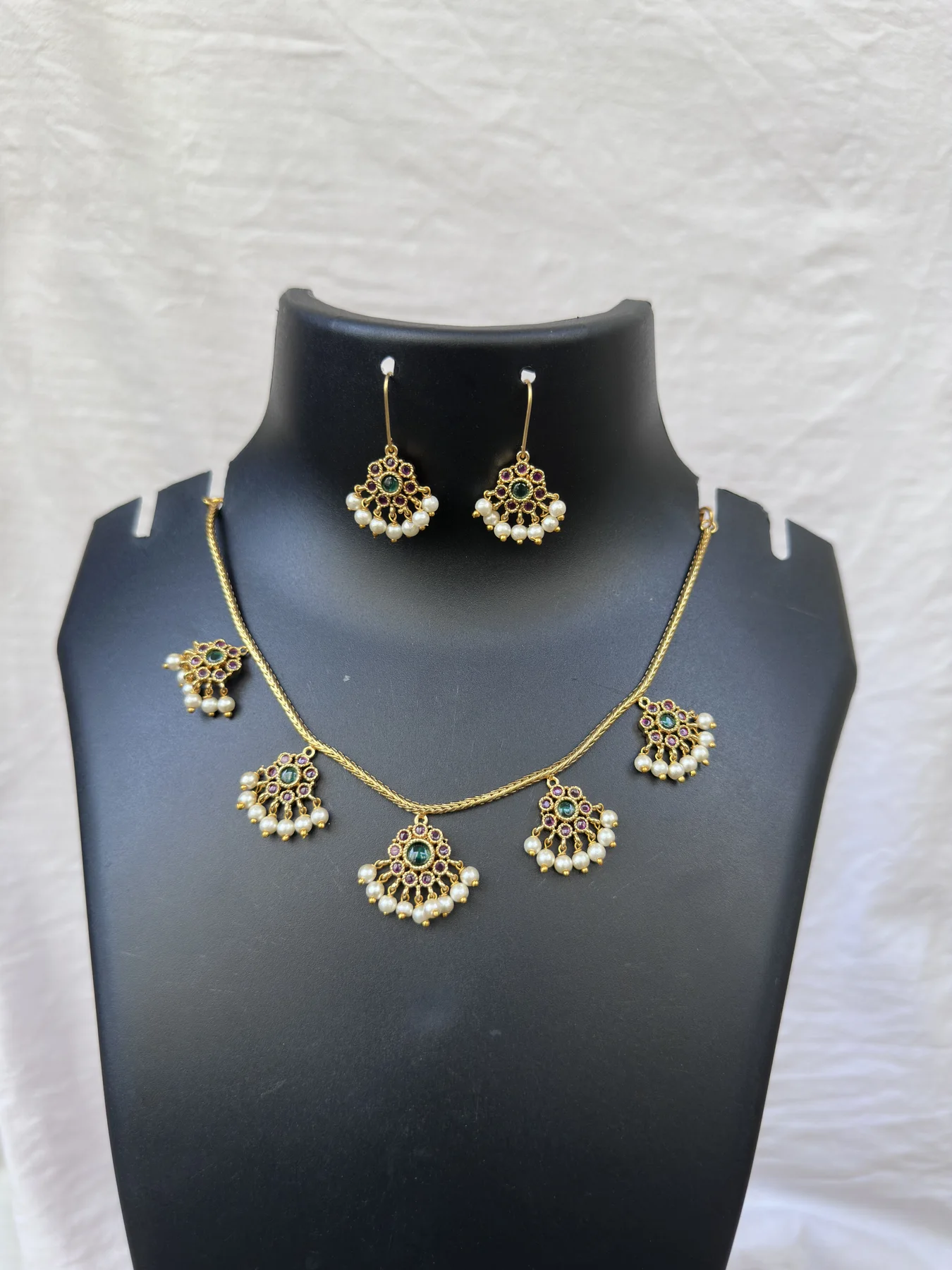 Flower Stone Anklet image 1