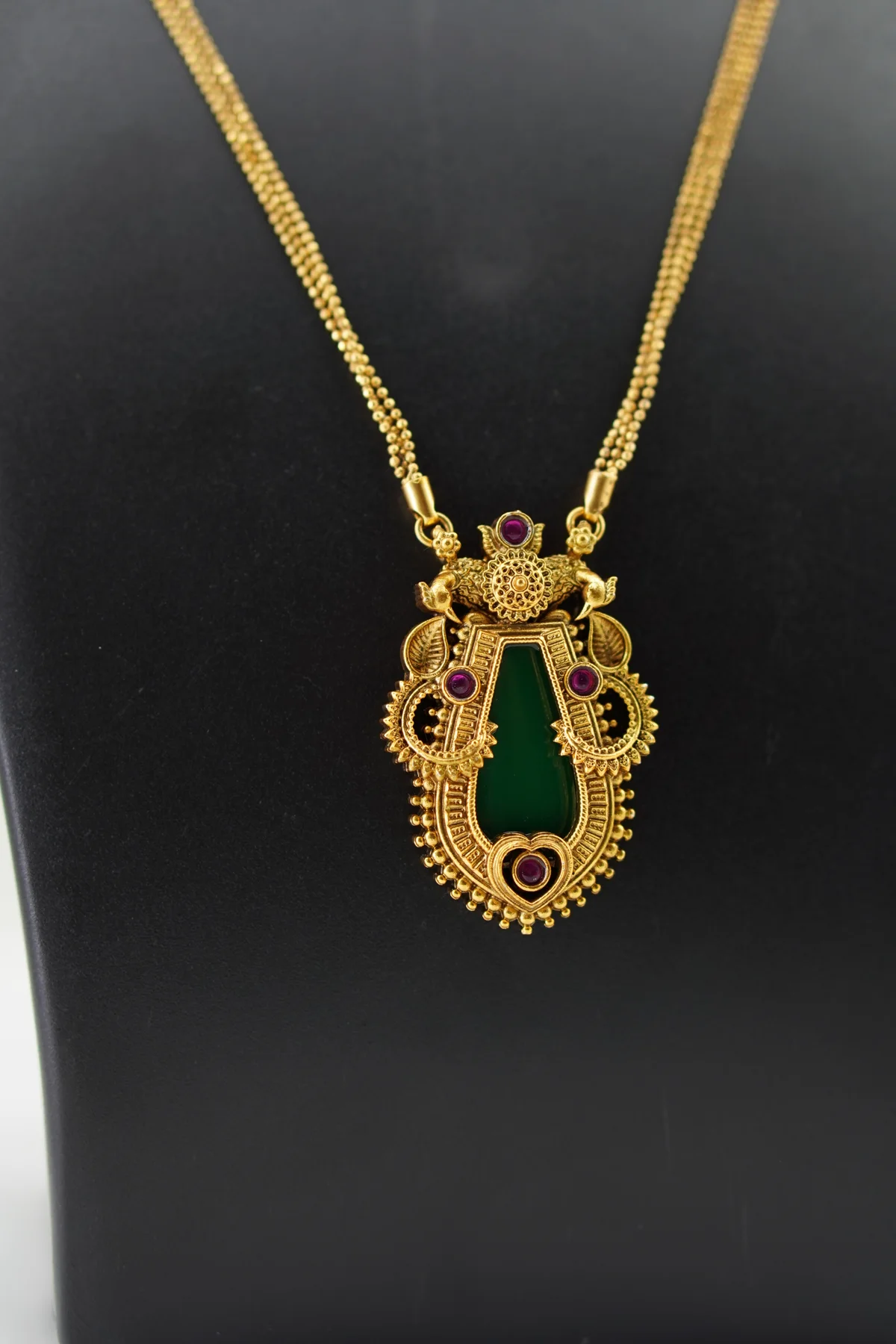 Chain With Pendant image 2