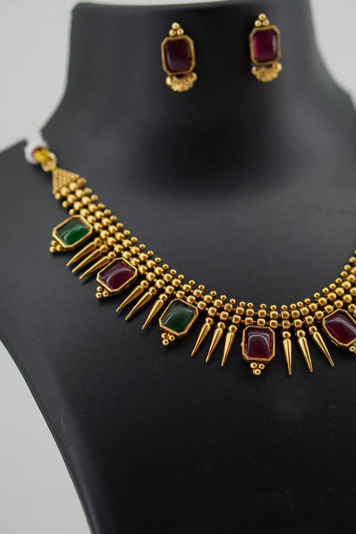 Nail Type neckset(red/multi) image 2